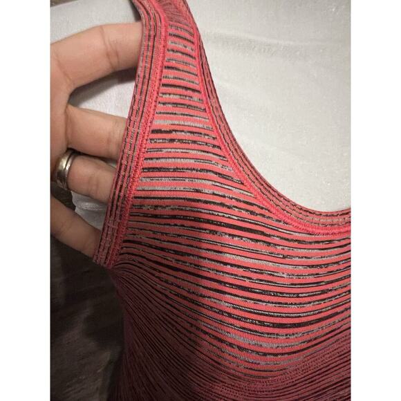 Lululemon Pink Tank Top Women Size 6 Sweat Life Halter Workout - Picture 2 of 5